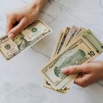 Tips for Managing Currency Exchange and Foreign Transactions