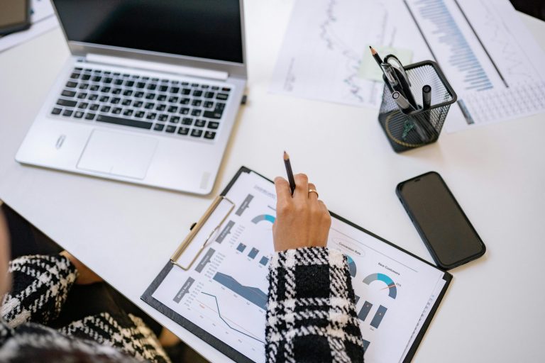 Financial Planning for Freelancers in a Digital World
