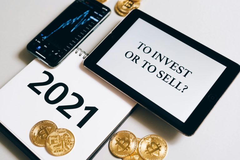 Beyond Trends: Investing in Timeless Pieces for Longevity